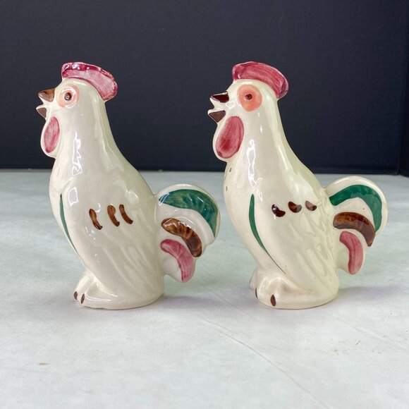 Vintage Shawnee Chicken Salt and Pepper Shaker Set - Picture 2 of 7